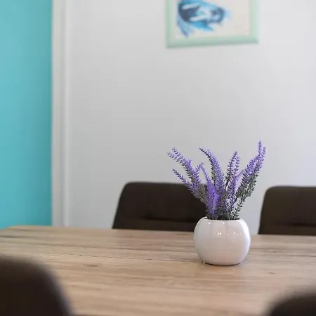 Diego Apartment *